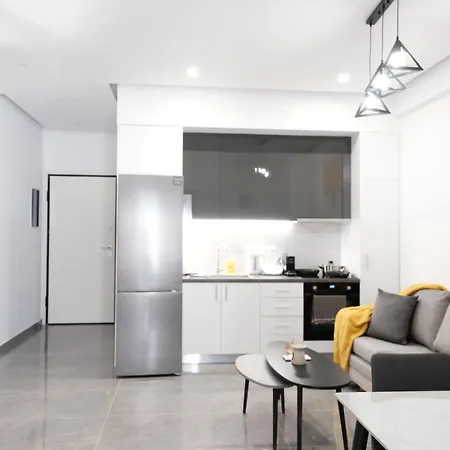 New Penthouse With Great View Apartment *